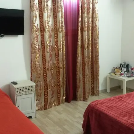 Little Moon Guest house *